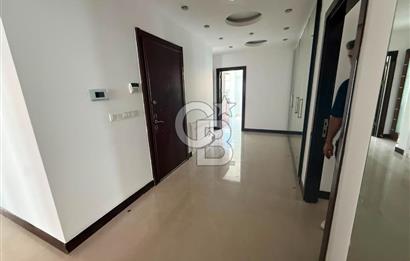 Florya Şenlikköy Prestijli Bina'da, Ara Kat 5+2 Kiralık Daire