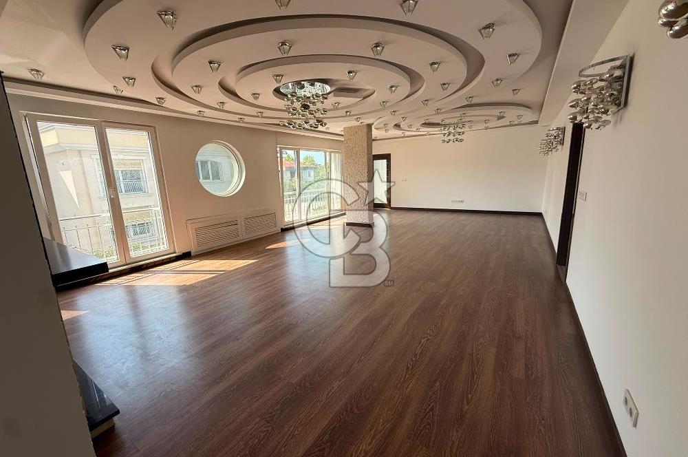 Florya Şenlikköy Prestijli Bina'da, Ara Kat 5+2 Kiralık Daire