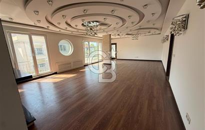 Florya Şenlikköy Prestijli Bina'da, Ara Kat 5+2 Kiralık Daire
