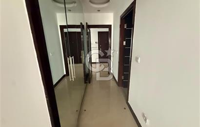 Florya Şenlikköy Prestijli Bina'da, Ara Kat 5+2 Kiralık Daire
