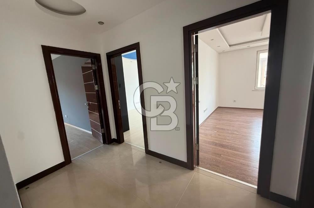 Florya Şenlikköy Prestijli Bina'da, Ara Kat 5+2 Kiralık Daire