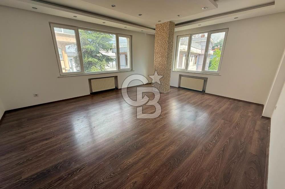 Florya Şenlikköy Prestijli Bina'da, Ara Kat 5+2 Kiralık Daire