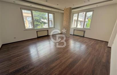 Florya Şenlikköy Prestijli Bina'da, Ara Kat 5+2 Kiralık Daire