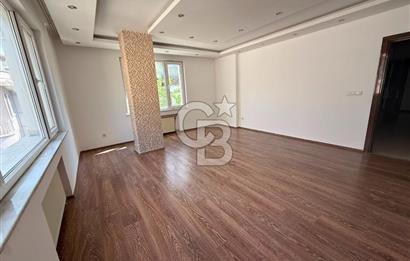 Florya Şenlikköy Prestijli Bina'da, Ara Kat 5+2 Kiralık Daire