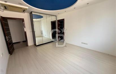 Florya Şenlikköy Prestijli Bina'da, Ara Kat 5+2 Kiralık Daire
