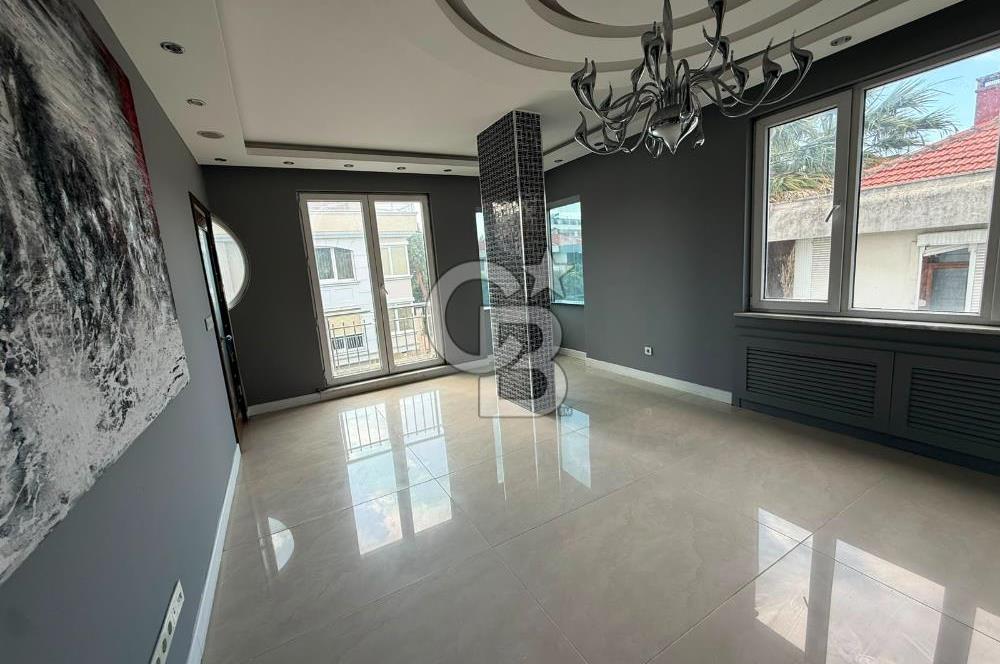 Florya Şenlikköy Prestijli Bina'da, Ara Kat 5+2 Kiralık Daire