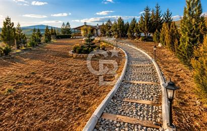 Gölbaşı Günalan Bahçehare'de 466 m² Köşe Parsel Bahçe