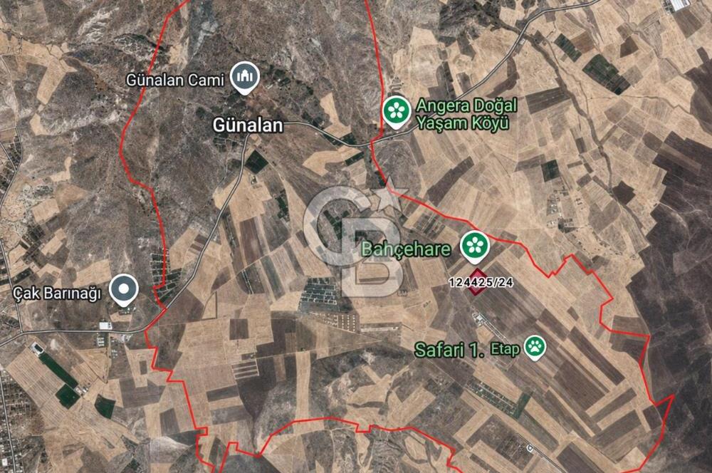 Gölbaşı Günalan Bahçehare'de 466 m² Köşe Parsel Bahçe