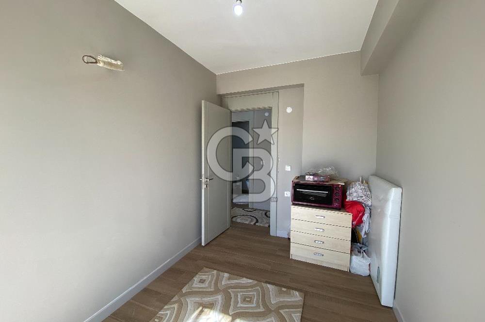 Ayvalık Altınova'da Havuzlu Site İçerisinde 2+1 Satılık Daire