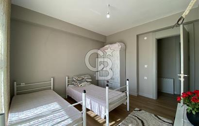 Ayvalık Altınova'da Havuzlu Site İçerisinde 2+1 Satılık Daire