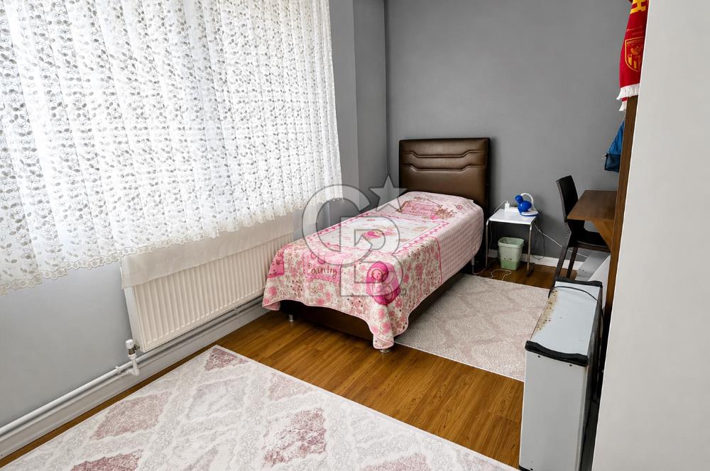Ayvalık Ali Çetinkayada Tadilatlı,Doğalgazlı Satılık 4+1 Dubleks