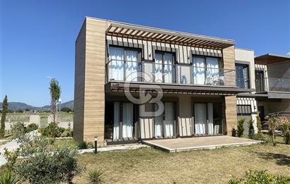 Ayvalık Altınova'da Havuzlu Site İçerisinde 2+1 Satılık Daire