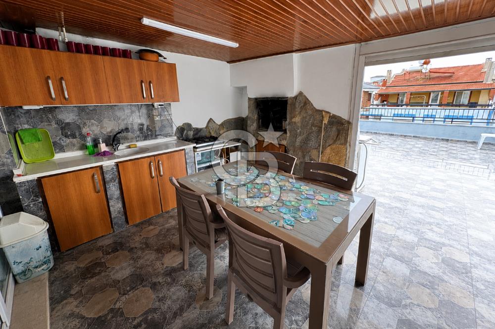 Ayvalık Ali Çetinkayada Tadilatlı,Doğalgazlı Satılık 4+1 Dubleks