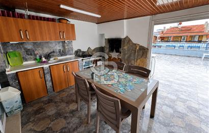 Ayvalık Ali Çetinkayada Tadilatlı,Doğalgazlı Satılık 4+1 Dubleks