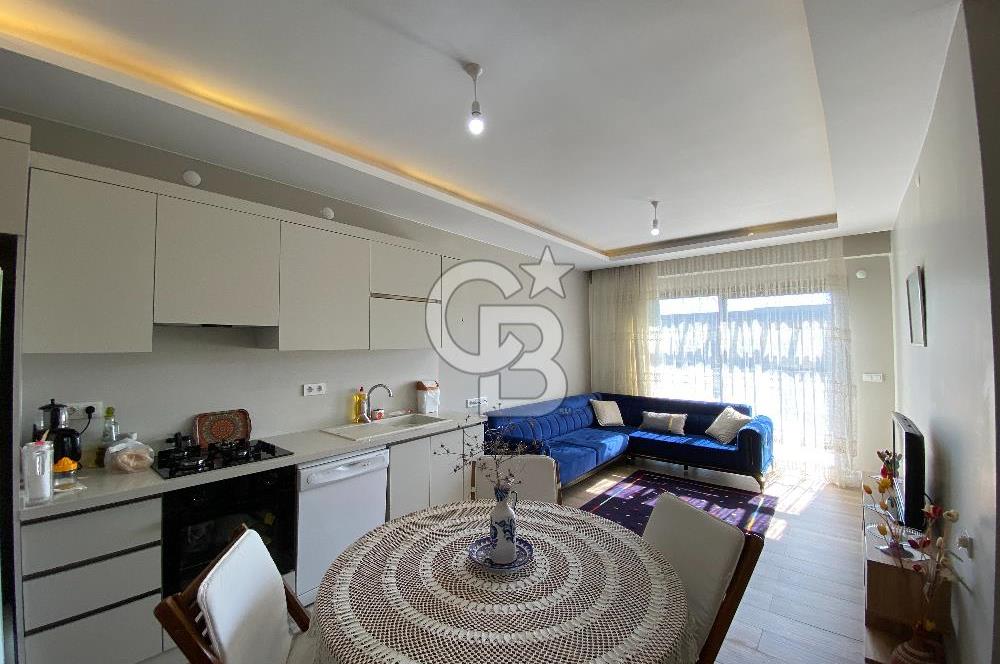 Ayvalık Altınova'da Havuzlu Site İçerisinde 2+1 Satılık Daire