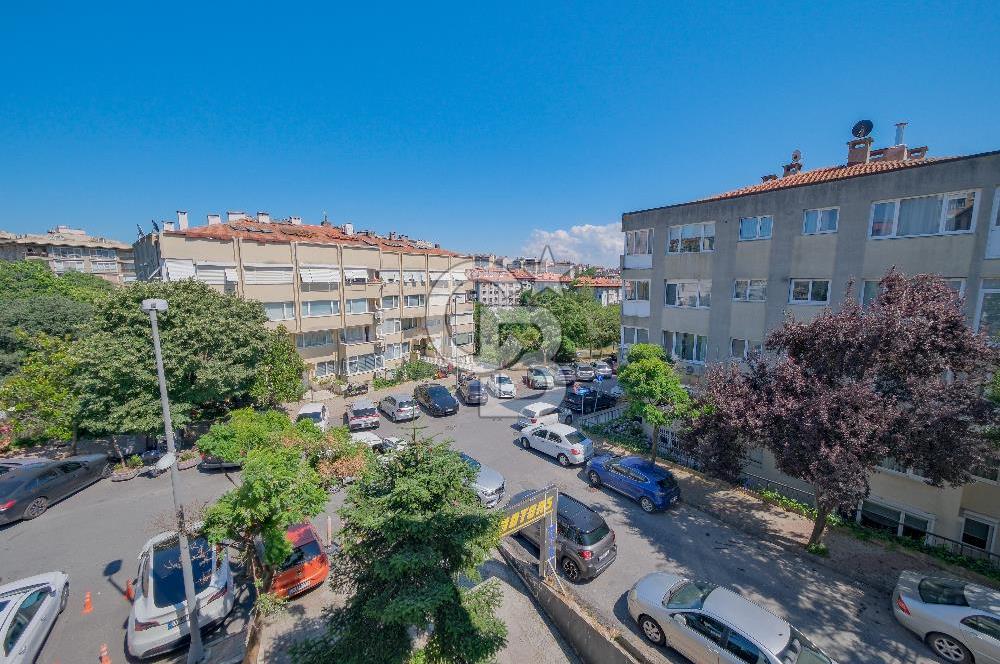 Nispetiye Peker Sokak Ön ve Çift Cephe 3+1 Satılık Metroya Yakın