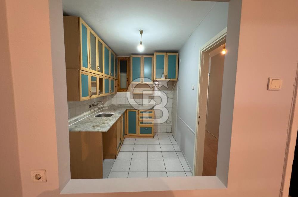 Karşıyaka Bahçelievler de Satılık Giriş Kat 2+1 Daire