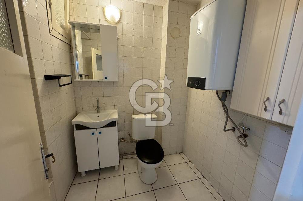 Karşıyaka Bahçelievler de Satılık Giriş Kat 2+1 Daire