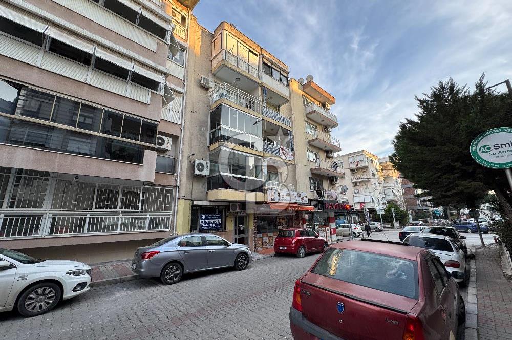 Karşıyaka Bahçelievler de Satılık Giriş Kat 2+1 Daire