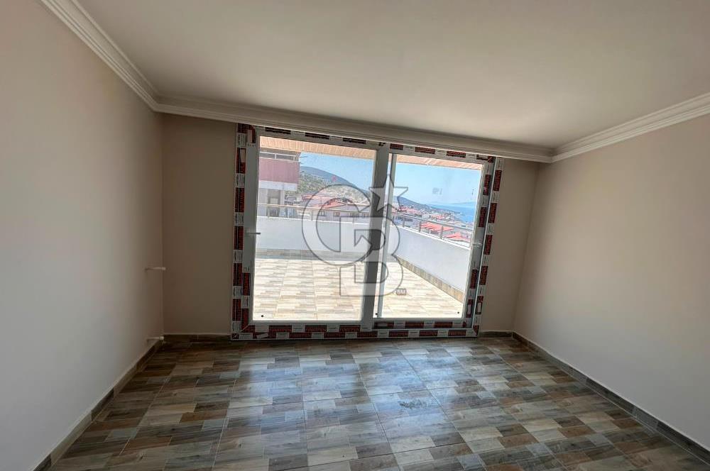 DİKİLİ SALİMBEY MAH. DENİZ MANZARALI 4+1 DUBLEX SATILIK DAİRE