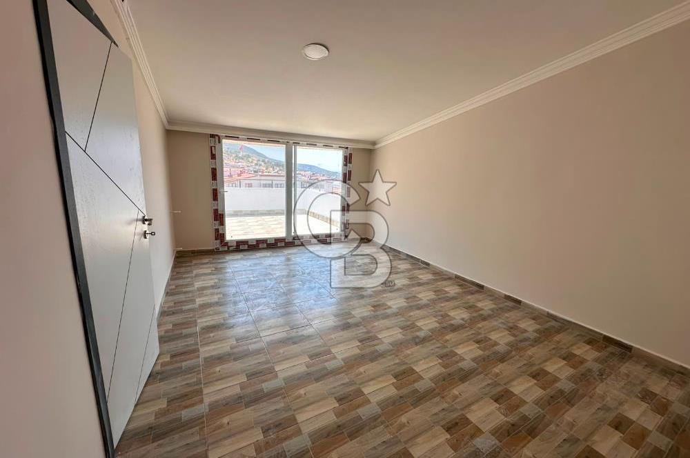 DİKİLİ SALİMBEY MAH. DENİZ MANZARALI 4+1 DUBLEX SATILIK DAİRE