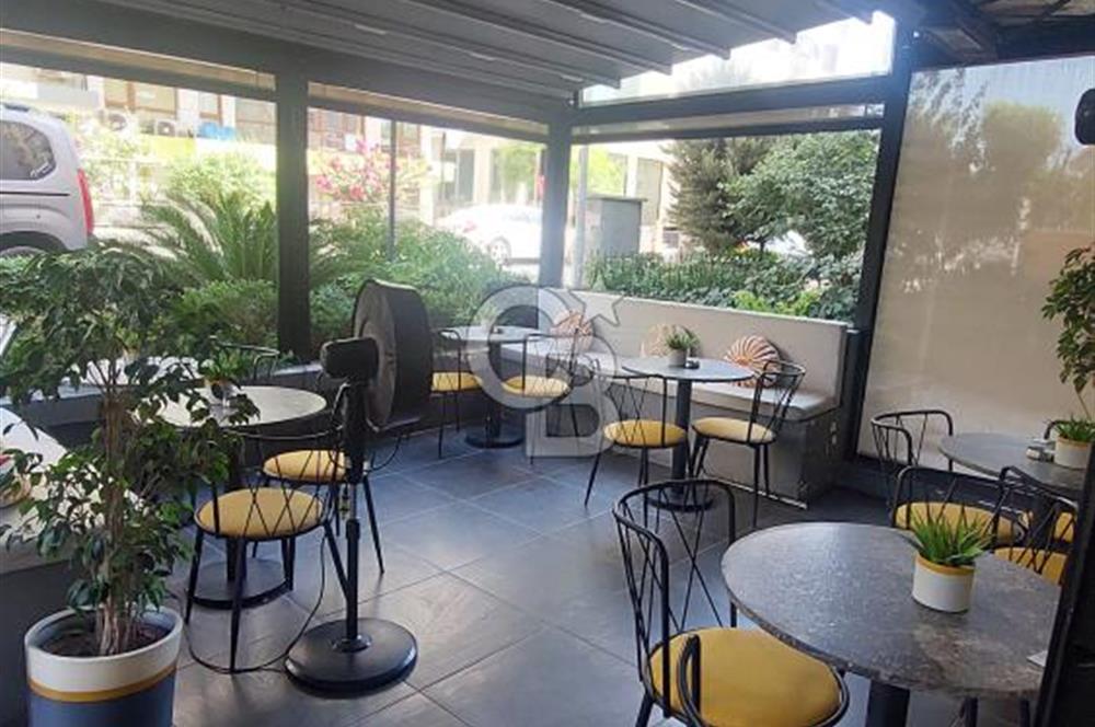 Bostanlı'da Devren Kiralık Butik Kafe 