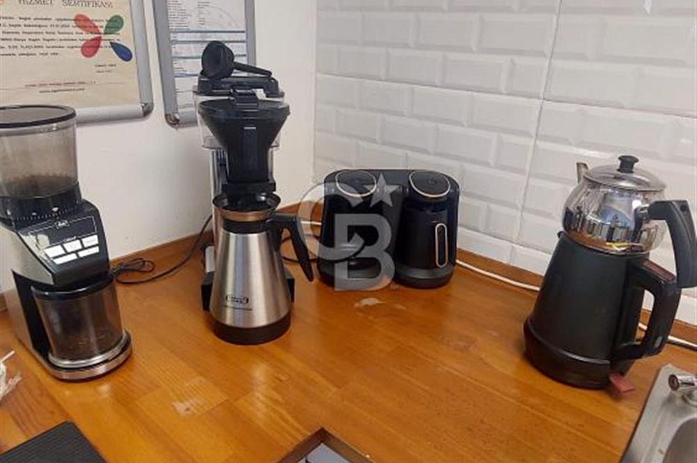 Bostanlı'da Devren Kiralık Butik Kafe 