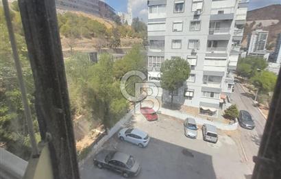 Egekent Çağdaş Sitesinde Asansörlü, Otoparklı, Klimalı