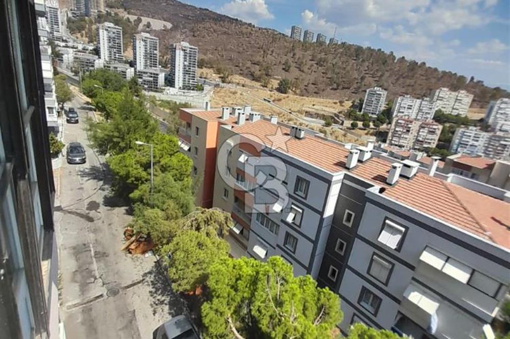 Egekent Çağdaş Sitesinde Asansörlü, Otoparklı, Klimalı