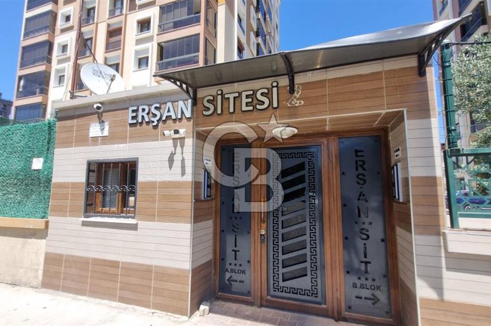 Buca da Güvenli Sitede Pırıl Pırıl Ebeveyn Banyolu Yeni Boyanmış Konforlu Ferah 3+1 Fırsat Daire