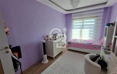 Buca da Güvenli Sitede Pırıl Pırıl Ebeveyn Banyolu Yeni Boyanmış Konforlu Ferah 3+1 Fırsat Daire