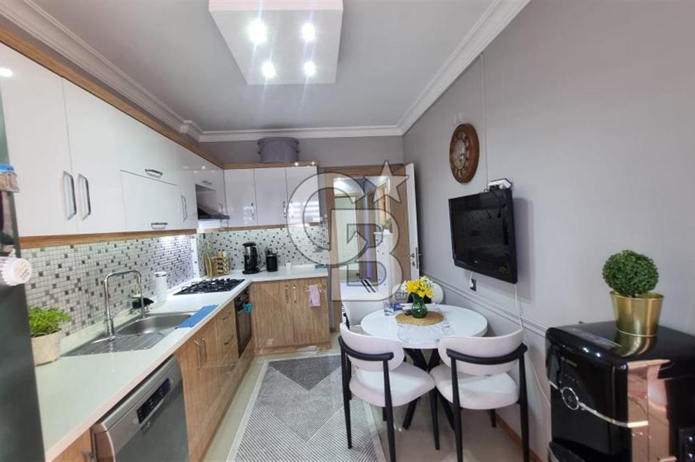 Buca da Güvenli Sitede Pırıl Pırıl Ebeveyn Banyolu Yeni Boyanmış Konforlu Ferah 3+1 Fırsat Daire