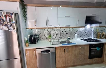 Buca da Güvenli Sitede Pırıl Pırıl Ebeveyn Banyolu Yeni Boyanmış Konforlu Ferah 3+1 Fırsat Daire