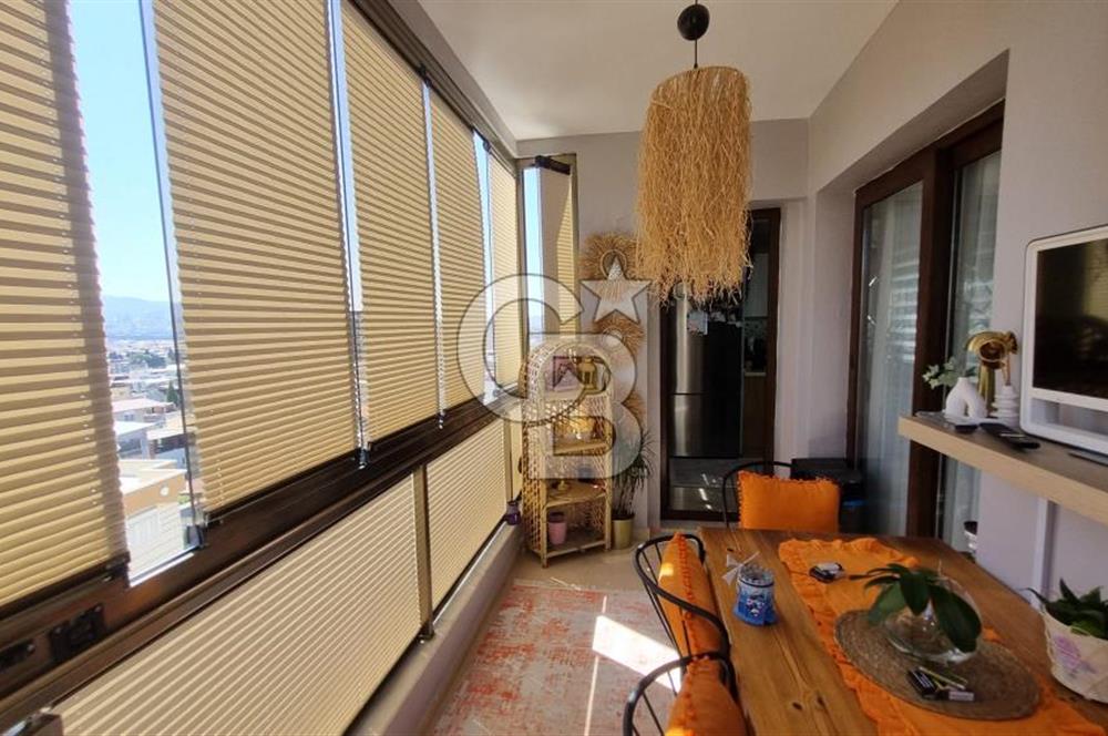Buca da Güvenli Sitede Pırıl Pırıl Ebeveyn Banyolu Yeni Boyanmış Konforlu Ferah 3+1 Fırsat Daire