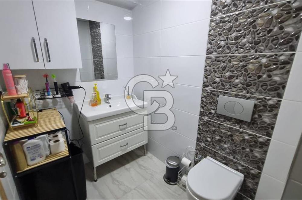 Buca da Güvenli Sitede Pırıl Pırıl Ebeveyn Banyolu Yeni Boyanmış Konforlu Ferah 3+1 Fırsat Daire