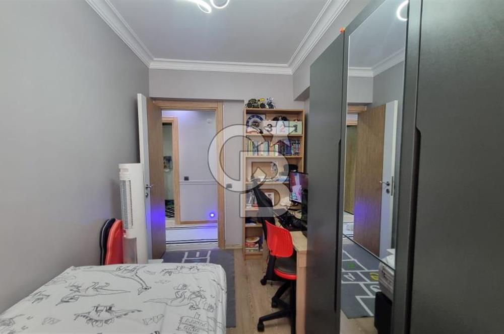 Buca da Güvenli Sitede Pırıl Pırıl Ebeveyn Banyolu Yeni Boyanmış Konforlu Ferah 3+1 Fırsat Daire