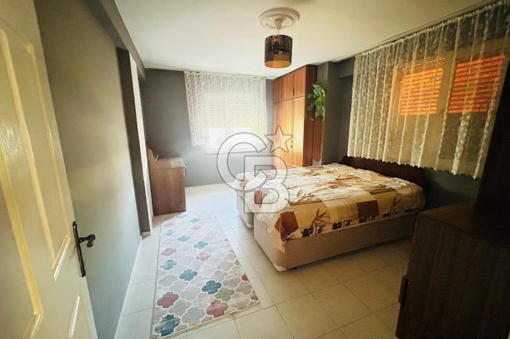 Ayvalık Küçükköy Gümrük Mahallesi'nde Eşyalı 2+1 Kiralık Daire