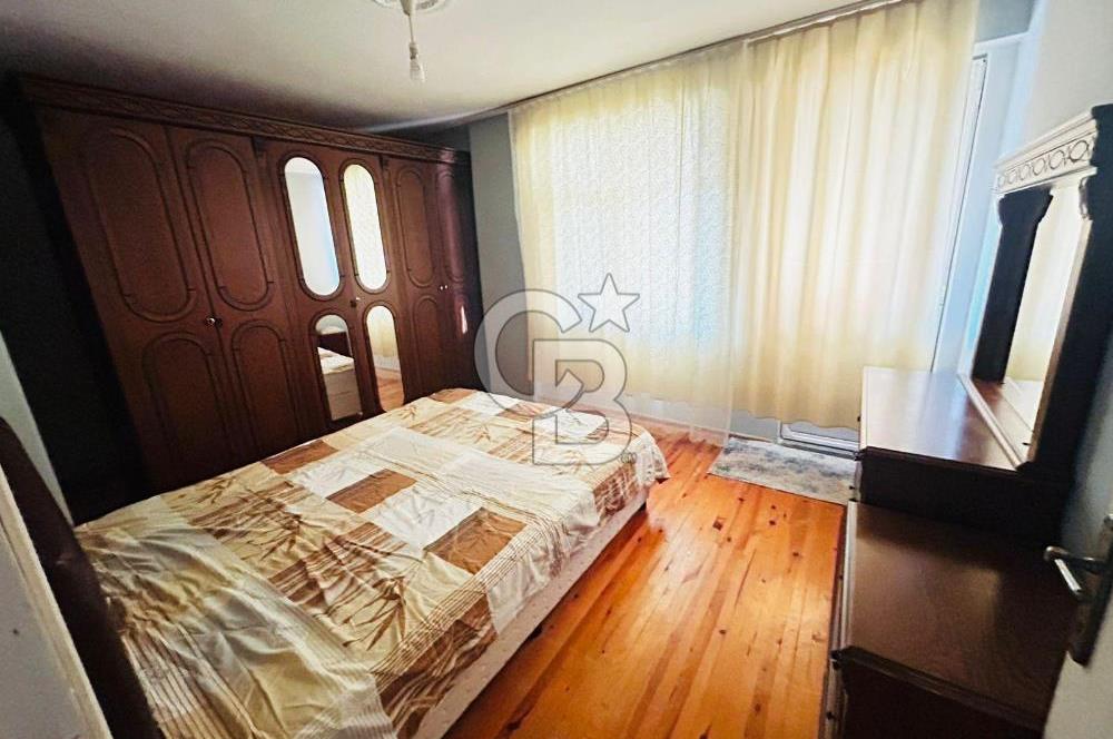 Ayvalık Küçükköy Gümrük Mahallesi'nde Eşyalı 2+1 Kiralık Daire