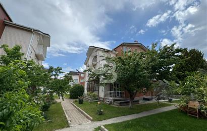 Edremit Cennetayağı Mahallesi Satılık 4+1 Tribleks Villa