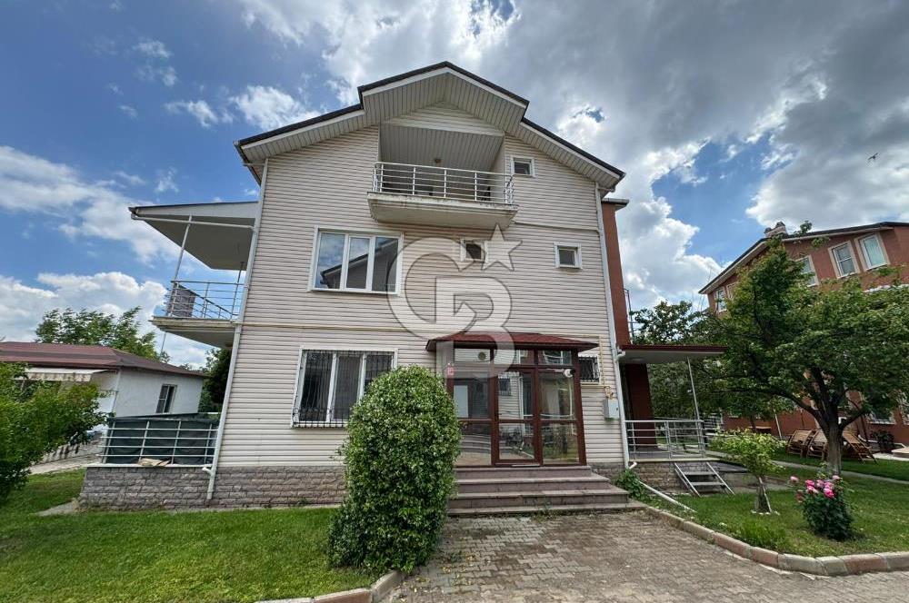 Edremit Cennetayağı Mahallesi Satılık 4+1 Tribleks Villa