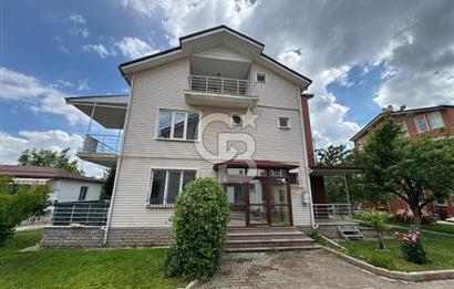 Edremit Cennetayağı Mahallesi Satılık 4+1 Tribleks Villa