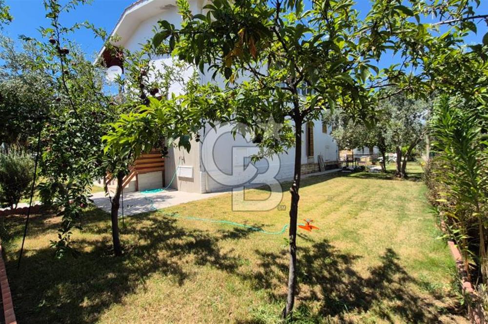 Ayvalık Gömeç Mahallesin'de Site İçerisinde 3+1 Satılık Villa