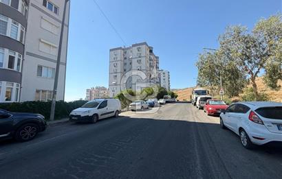 ZİRVEDESİN - ÇİĞLİ EVKA-6 DENİZ MANZARALI SATILIK 3+1 DAİRE 
