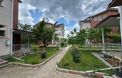 Edremit Cennetayağı Mahallesi Satılık 4+1 Tribleks Villa