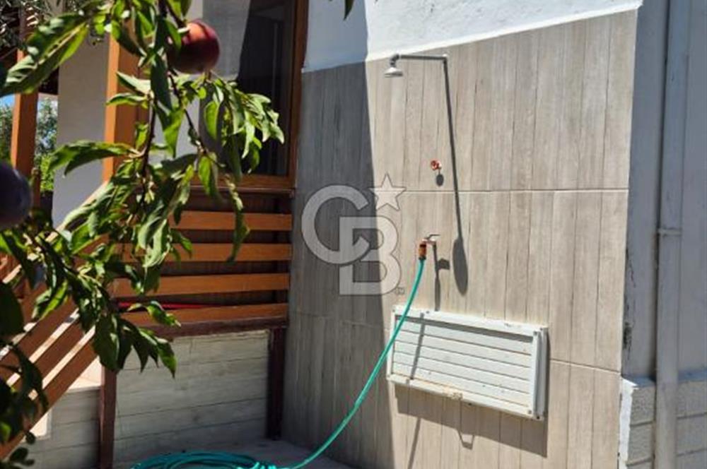 Ayvalık Gömeç Mahallesin'de Site İçerisinde 3+1 Satılık Villa
