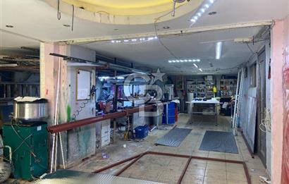 Buca Yenigün Mahallesi Satılık 305 M2 Cadde Üzeri Köşe Dükkan