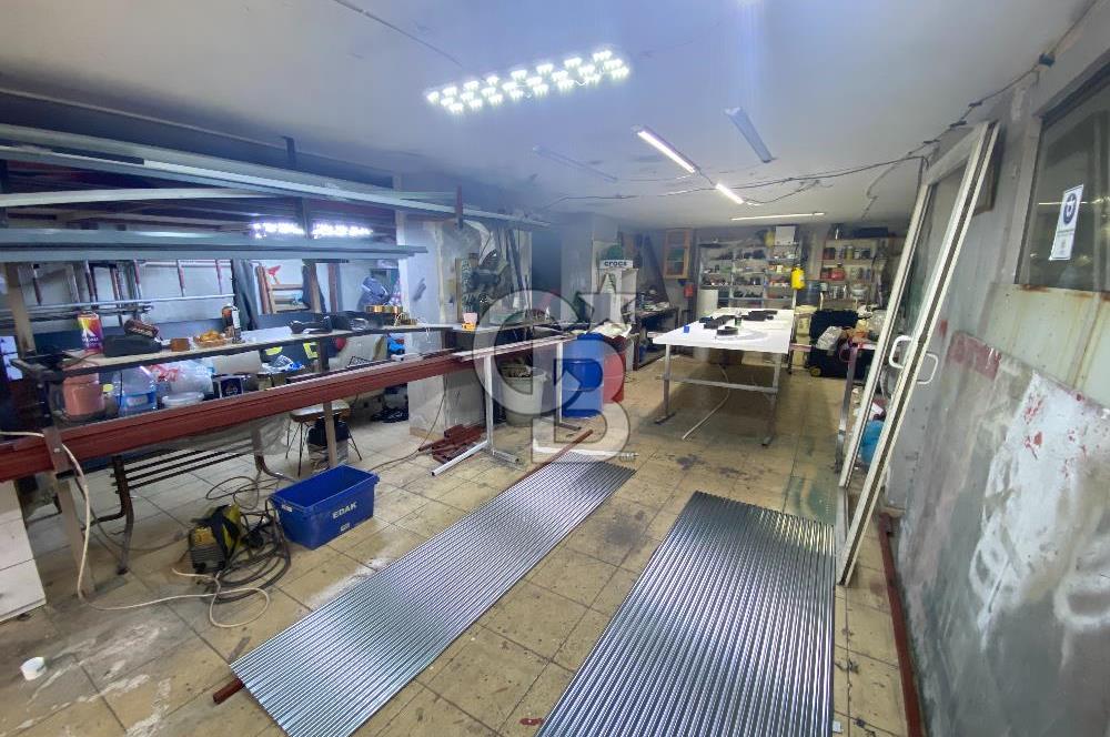 Buca Yenigün Mahallesi Satılık 305 M2 Cadde Üzeri Köşe Dükkan