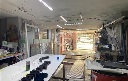 Buca Yenigün Mahallesi Satılık 305 M2 Cadde Üzeri Köşe Dükkan