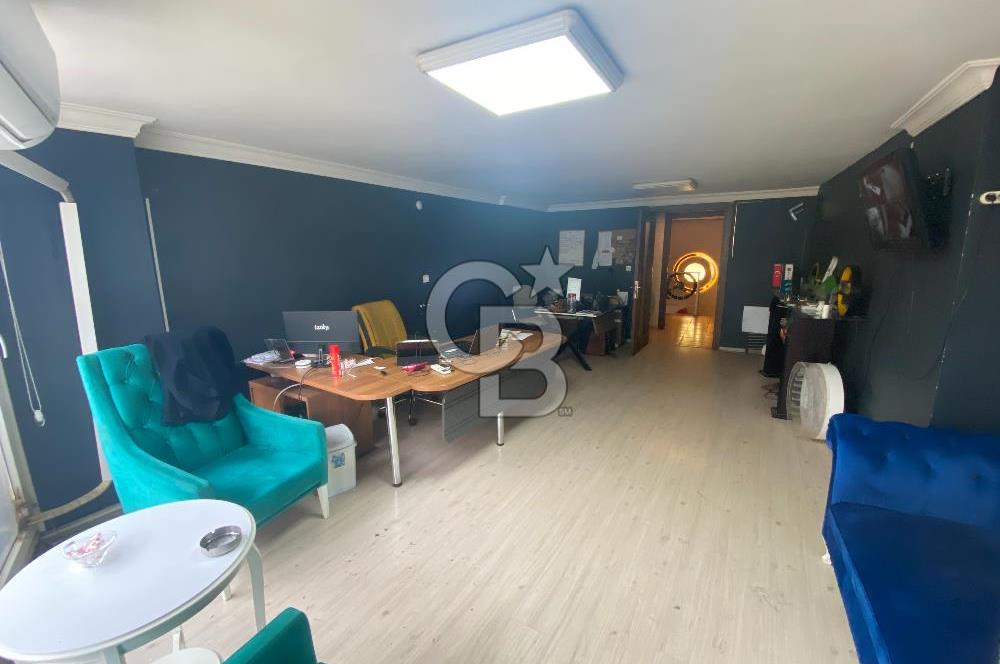 Buca Yenigün Mahallesi Satılık 305 M2 Cadde Üzeri Köşe Dükkan