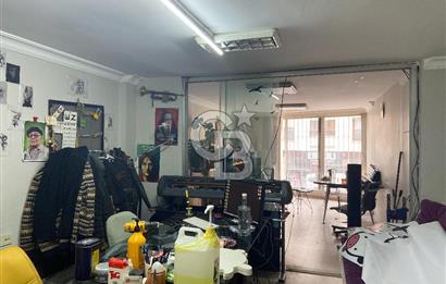 Buca Yenigün Mahallesi Satılık 305 M2 Cadde Üzeri Köşe Dükkan